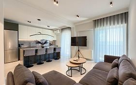 Luxury Sea View Retreat